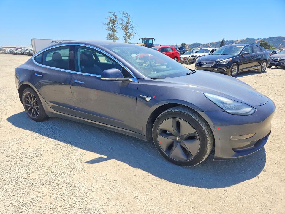Photo 4 from auction – 2018 TESLA MODEL 3 with VIN 5YJ3E1EA0JF053483