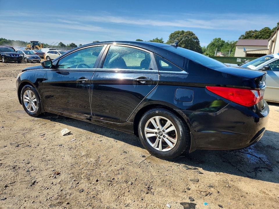 Photo 2 from auction – 2013 HYUNDAI SONATA with VIN 5NPEB4AC5DH746176