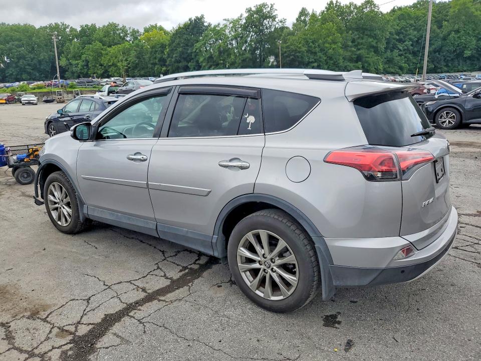 Снимка 2 от търг – 2016 TOYOTA RAV4 с VIN 2T3DFREV0GW518012