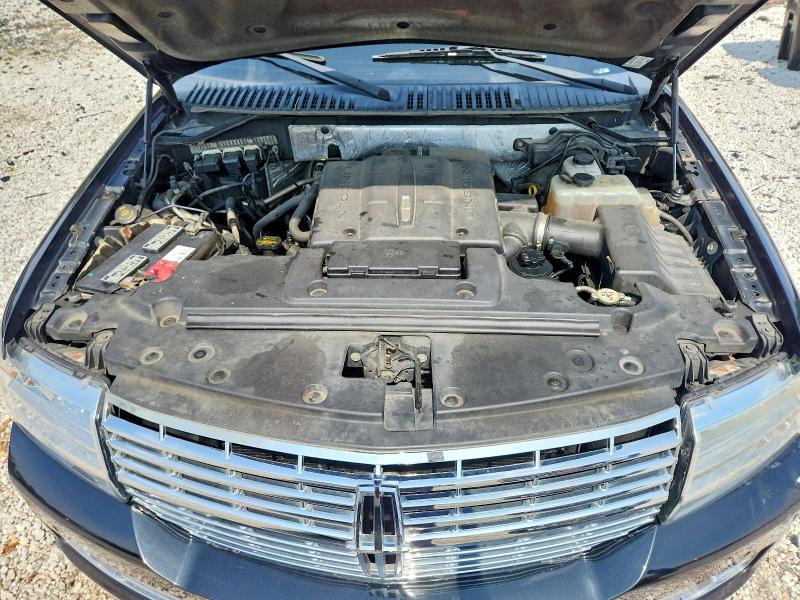 Photo 12 from auction – 2013 LINCOLN NAVIGATOR with VIN 5LMJJ2J58DEL00314