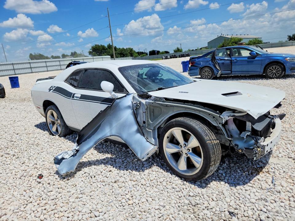 Photo 4 from auction – 2016 DODGE CHALLENGER with VIN 2C3CDZBT9GH250280
