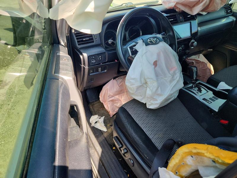 Zdjęcie 8 z aukcji – 2016 TOYOTA 4RUNNER z VIN JTEZU5JR1G5137916