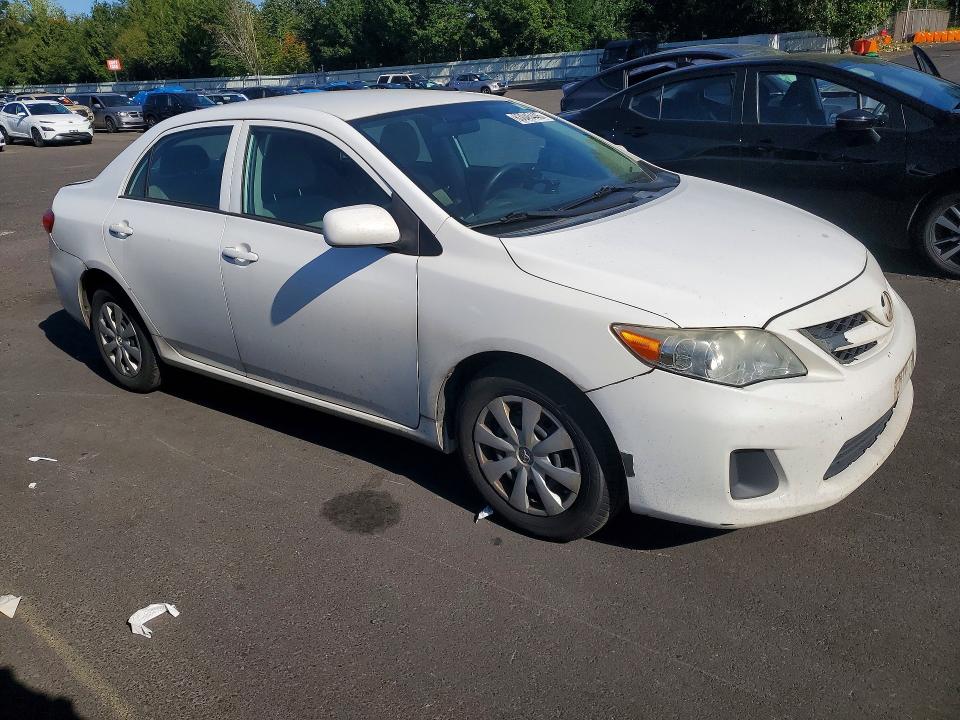 Photo 4 from auction – 2013 TOYOTA COROLLA with VIN 2T1BU4EE8DC946884