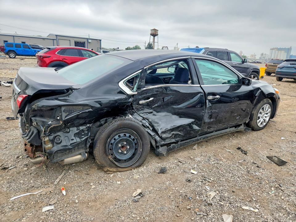 Photo 3 from auction – 2016 NISSAN ALTIMA with VIN 1N4AL3AP2GC235619