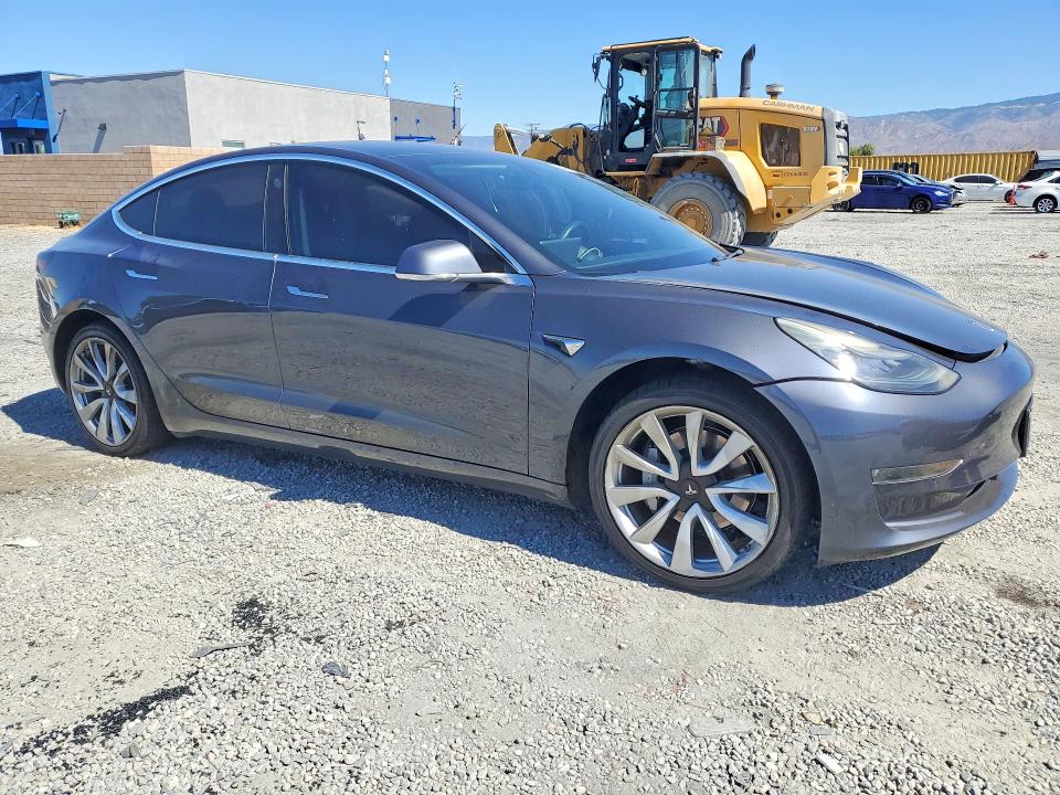 Photo 4 from auction – 2019 TESLA MODEL 3 with VIN 5YJ3E1EA4KF417616