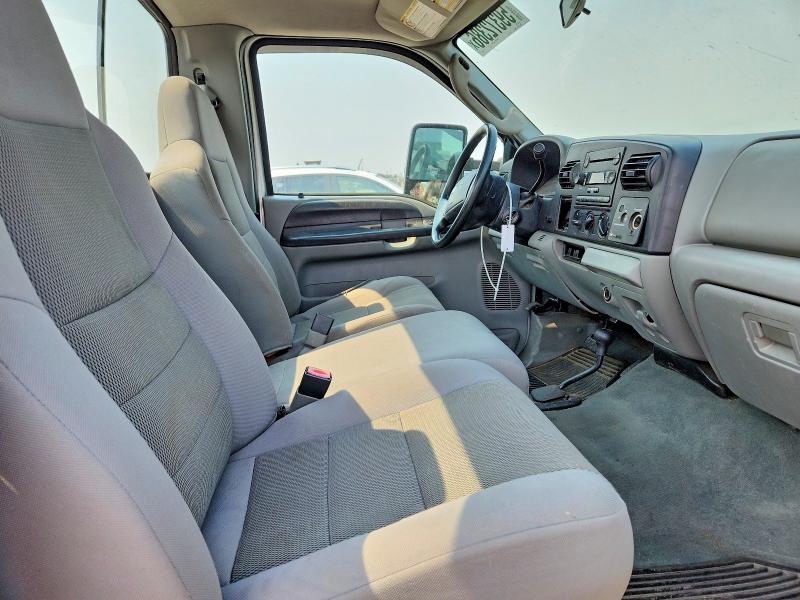 Photo 10 from auction – 2005 FORD F250 with VIN 1FTSF21Y05EA08486
