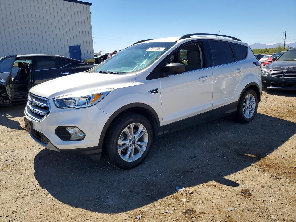 Photo 1 from auction – 2018 FORD ESCAPE with VIN 1FMCU0GD2JUC19140