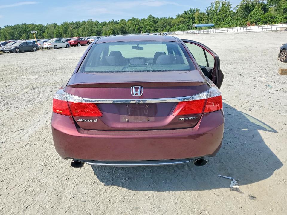 Photo 6 from auction – 2015 HONDA ACCORD with VIN 1HGCR2F59FA093431