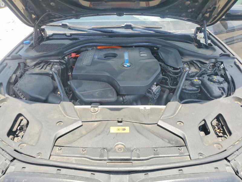 Photo 11 from auction – 2018 BMW 530E with VIN WBAJA9C53JB034370