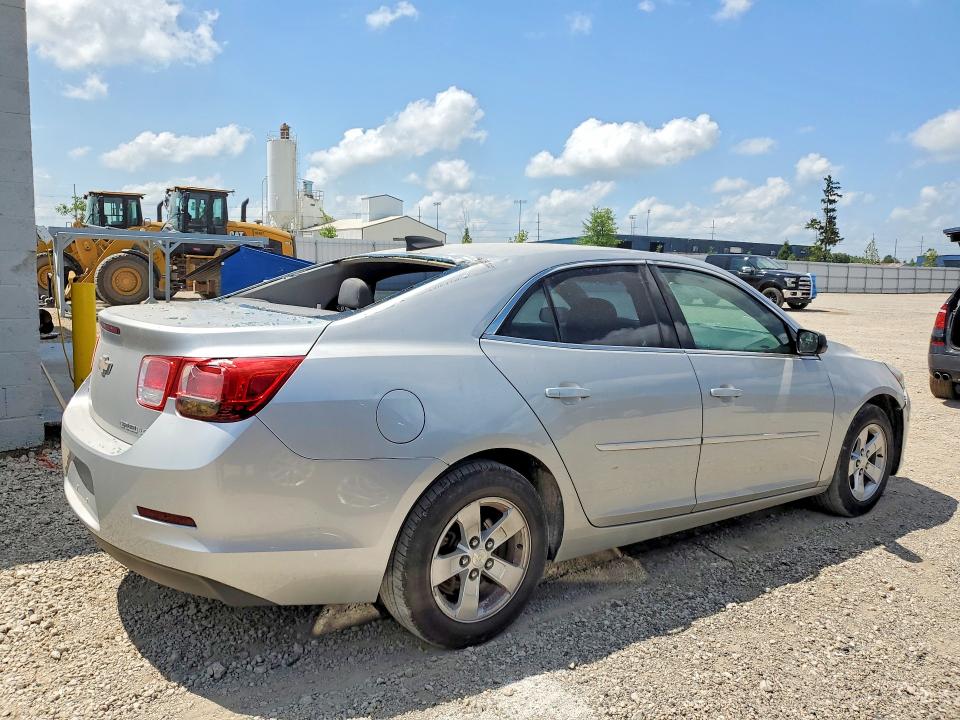Photo 3 from auction – 2015 CHEVROLET MALIBU with VIN 1G11B5SL3FF156325