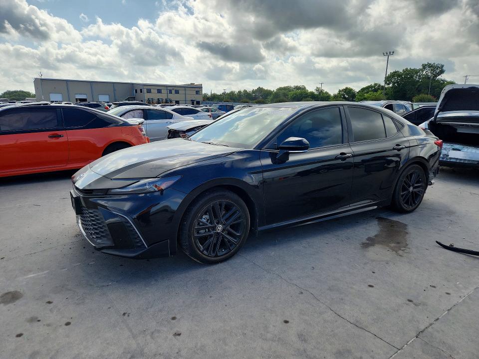 TOYOTA CAMRY 2025 with VIN 4T1DAACKXSU123037 - Photo from auction