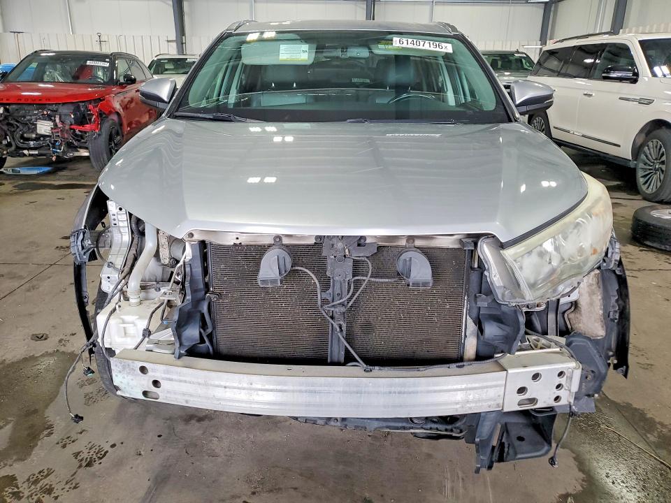 Photo 5 from auction – 2015 TOYOTA HIGHLANDER with VIN 5TDJKRFH6FS178193