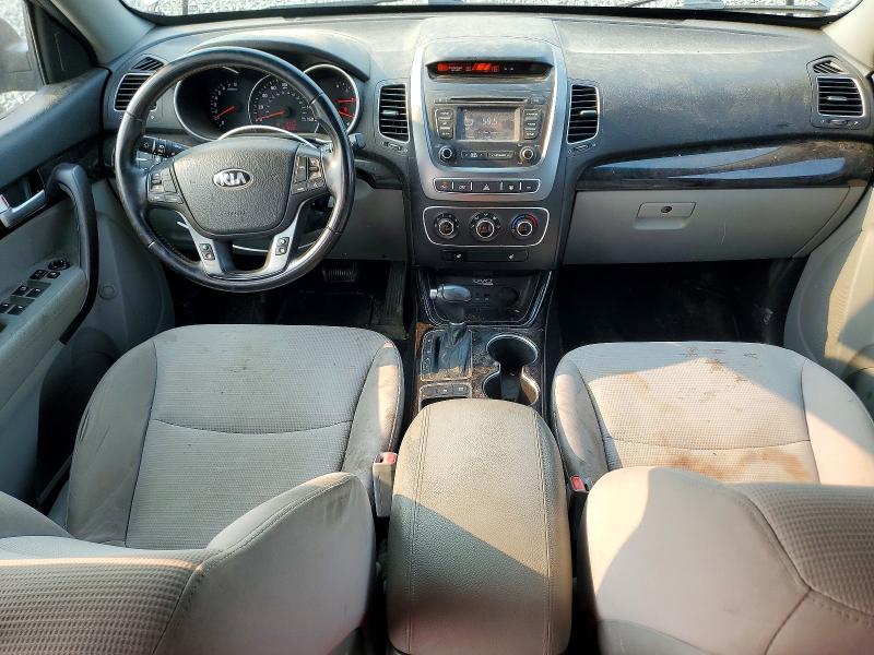 Photo 8 from auction – 2014 KIA SORENTO with VIN 5XYKTCA69EG450056