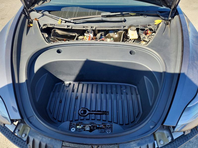 Photo 11 from auction – 2023 TESLA MODEL 3 with VIN 5YJ3E1EA6PF490607