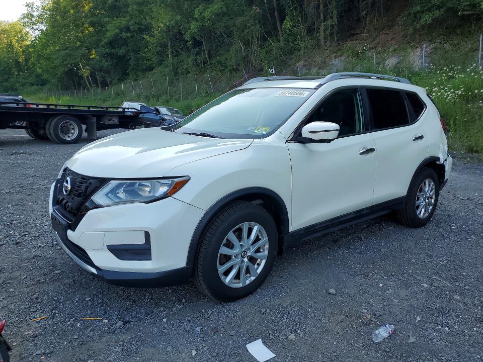 NISSAN ROGUE 2017 with VIN 5N1AT2MV0HC775577 - Photo from auction