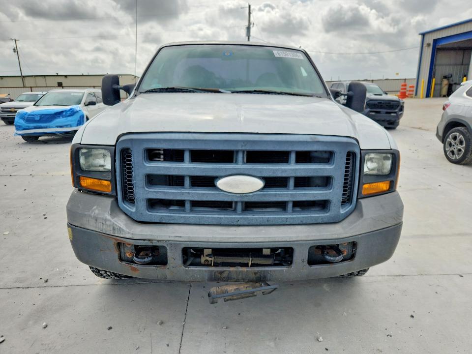 Photo 5 from auction – 2006 FORD F250 with VIN 1FTNF20596EA69373