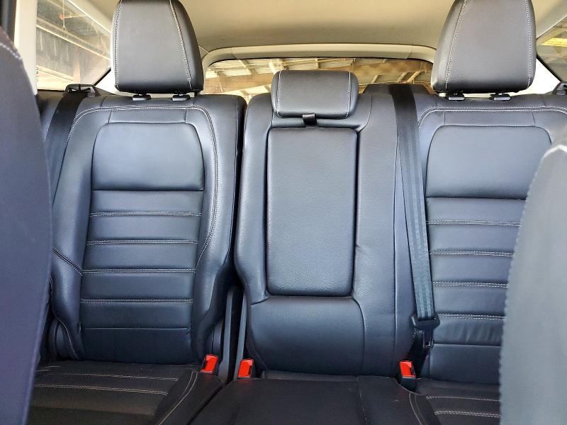 Photo 10 from auction – 2018 FORD ESCAPE with VIN 1FMCU9HD5JUC64690