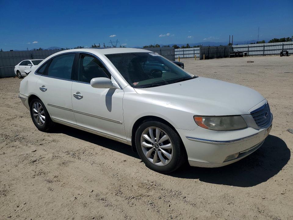 Photo 4 from auction – 2006 HYUNDAI AZERA with VIN KMHFC46F86A111608