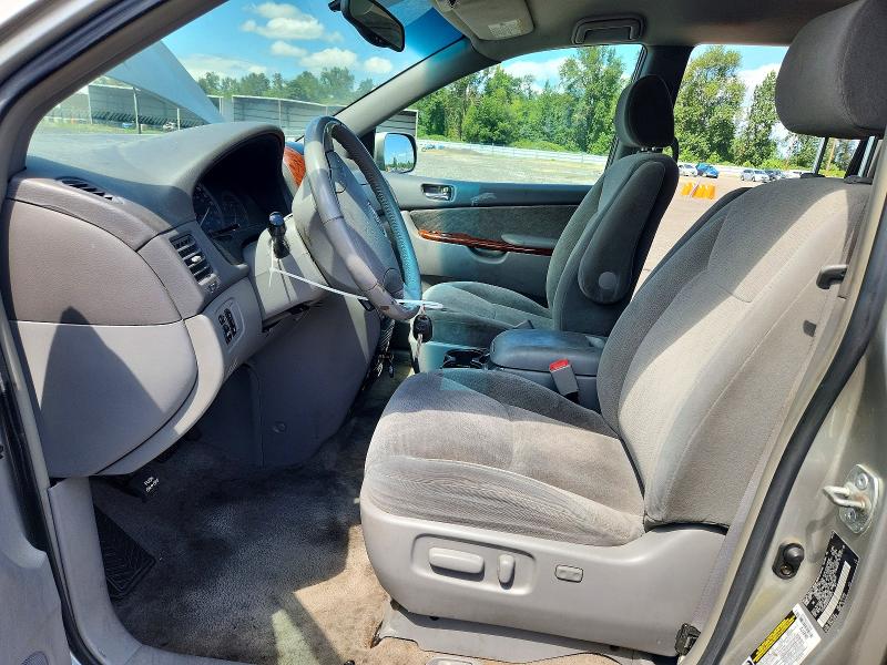 Photo 7 from auction – 2005 TOYOTA SIENNA with VIN 5TDZA22C65S319074