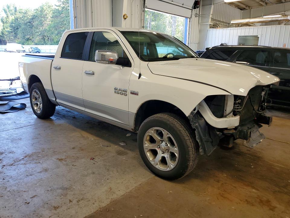 Photo 4 from auction – 2017 RAM 1500 with VIN 1C6RR7NT8HS692878