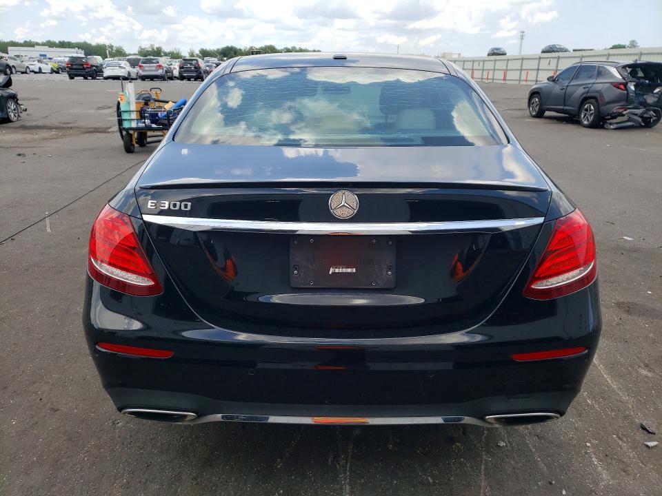 Photo 6 from auction – 2017 MERCEDES-BENZ E with VIN WDDZF4JB7HA188055