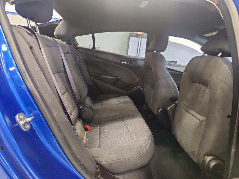 Photo 10 from auction – 2017 CHEVROLET CRUZE with VIN 1G1BE5SM7H7218598