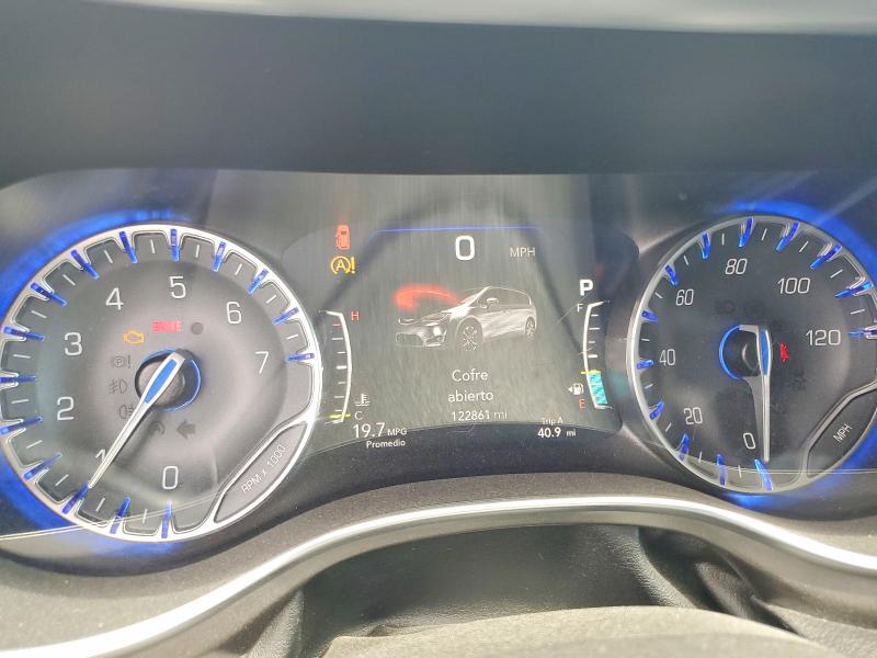 Photo 9 from auction – 2018 CHRYSLER PACIFICA with VIN 2C4RC1GG6JR357763