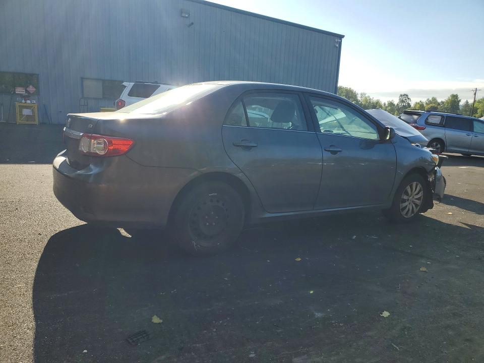 Photo 3 from auction – 2013 TOYOTA COROLLA with VIN 2T1BU4EE9DC987802