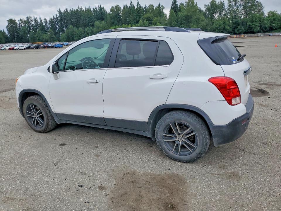 Photo 2 from auction – 2015 CHEVROLET TRAX with VIN 3GNCJTSB4FL197350