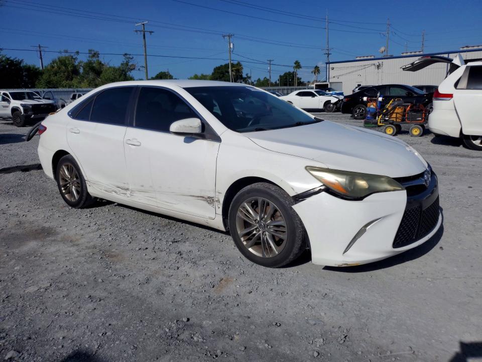 Zdjęcie 4 z aukcji – 2016 TOYOTA CAMRY z VIN 4T1BF1FK7GU117725