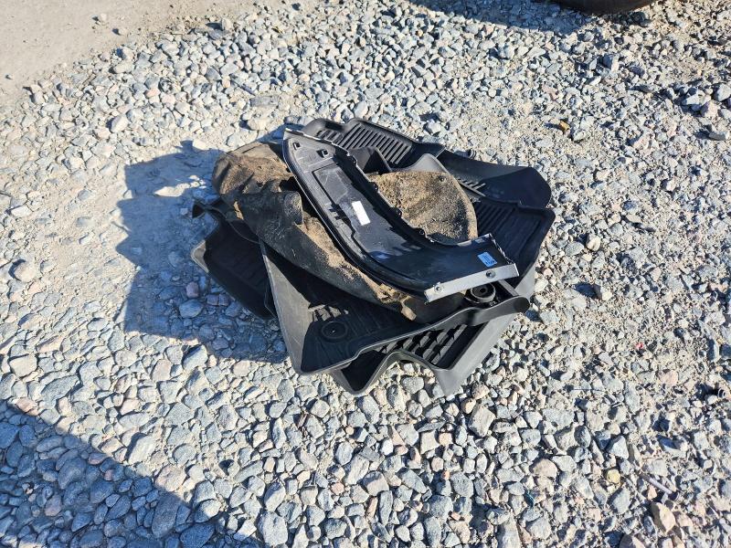 Photo 12 from auction – 2022 RAM 1500 with VIN 1C6RREBT1NN274357