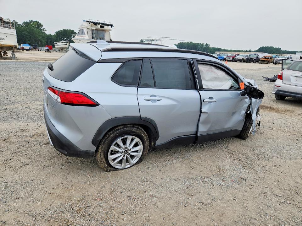 Photo 3 from auction – 2022 TOYOTA COROLLA CROSS with VIN 7MUCAAAG3NV003058