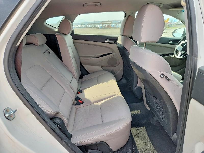 Photo 10 from auction – 2019 HYUNDAI TUCSON with VIN KM8J2CA42KU941040