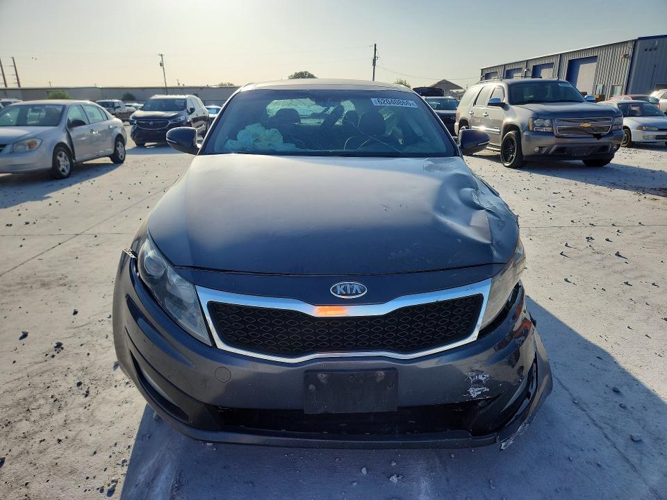 Photo 5 from auction – 2011 KIA OPTIMA with VIN KNAGN4A76B5095895