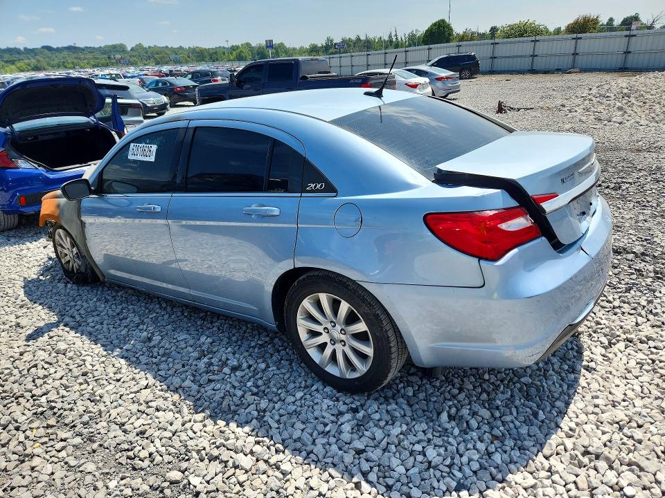 Photo 2 from auction – 2013 CHRYSLER 200 with VIN 1C3CCBBB2DN543166