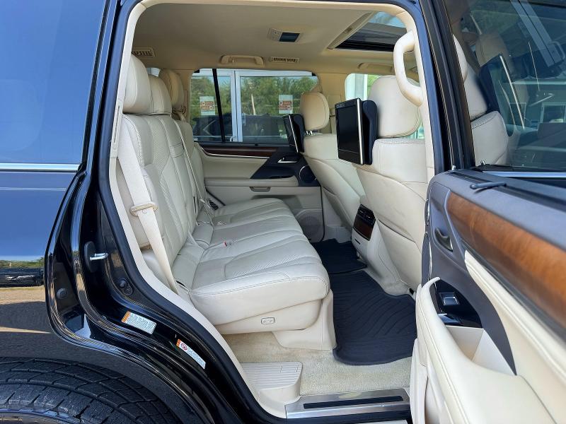 Photo 6 from auction – 2017 LEXUS LX with VIN JTJHY7AX1H4231829