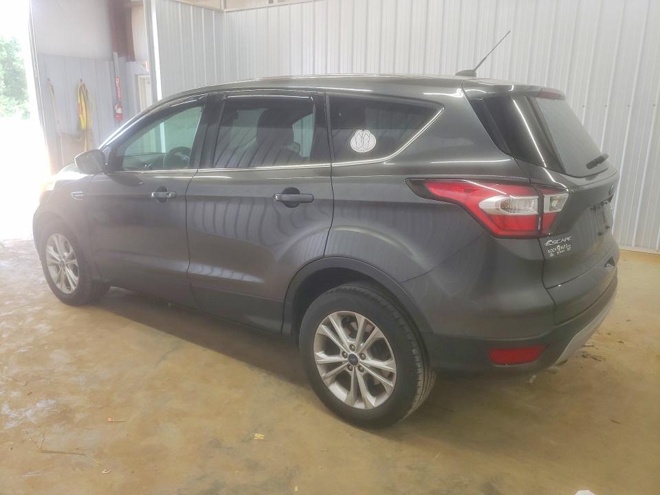 Photo 2 from auction – 2017 FORD ESCAPE with VIN 1FMCU0GD2HUA74563