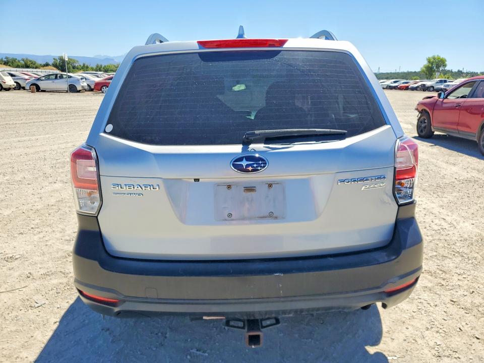 Photo 6 from auction – 2017 SUBARU FORESTER with VIN JF2SJABC7HH420632