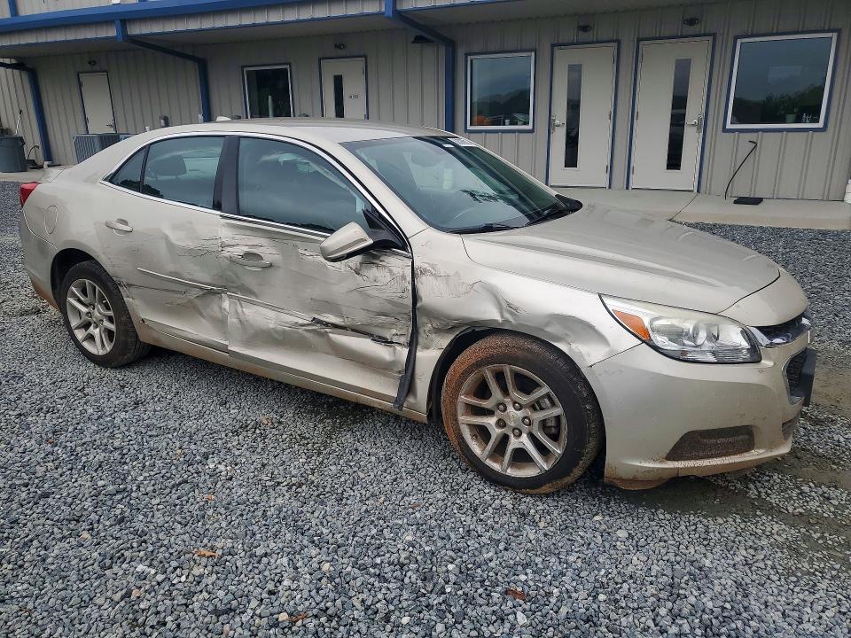 Photo 4 from auction – 2014 CHEVROLET MALIBU with VIN 1G11C5SL6EF156217