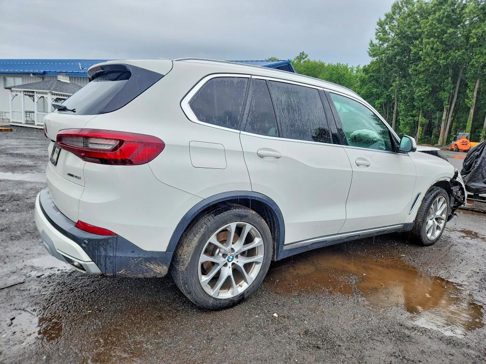 Photo 3 from auction – 2021 BMW X5 with VIN 5UXCR6C06M9G65327