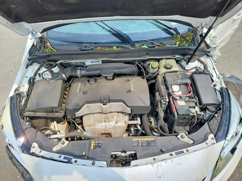 Photo 11 from auction – 2015 CHEVROLET MALIBU with VIN 1G11C5SL6FU152648