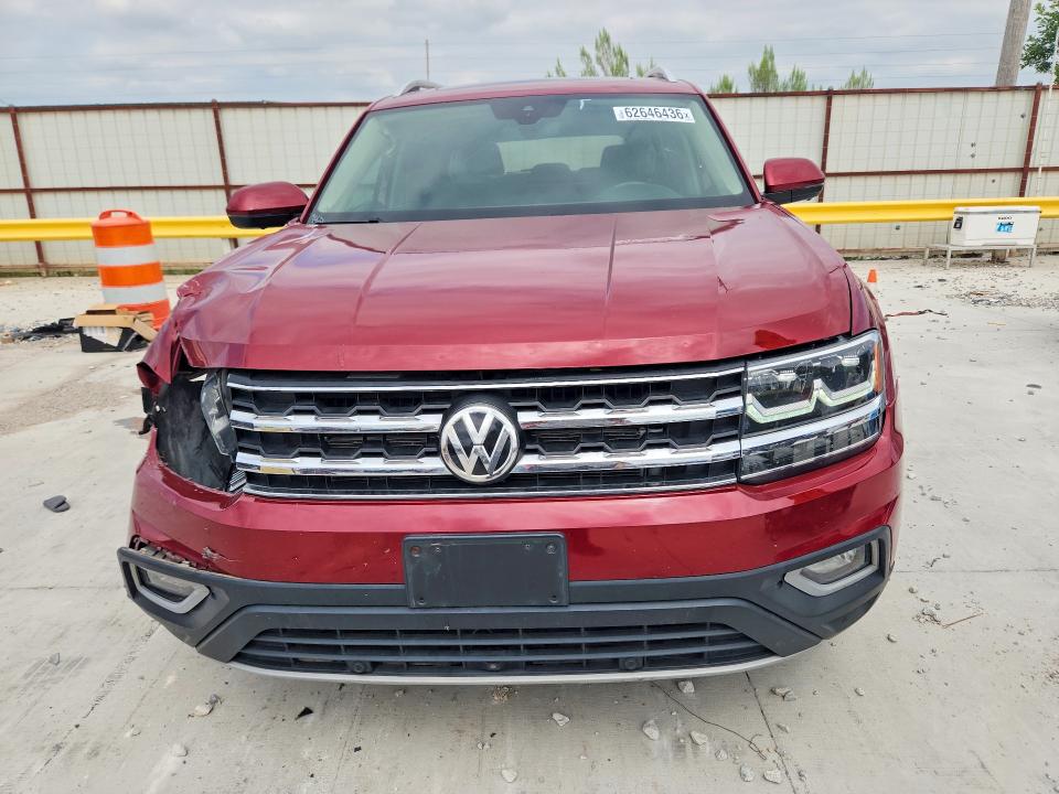 Photo 5 from auction – 2018 VOLKSWAGEN ATLAS with VIN 1V2NR2CA0JC558070
