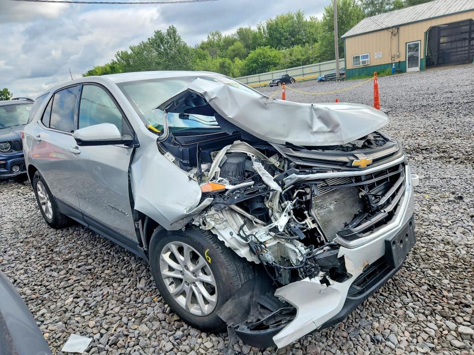Photo 4 from auction – 2018 CHEVROLET EQUINOX with VIN 3GNAXJEV1JS593749