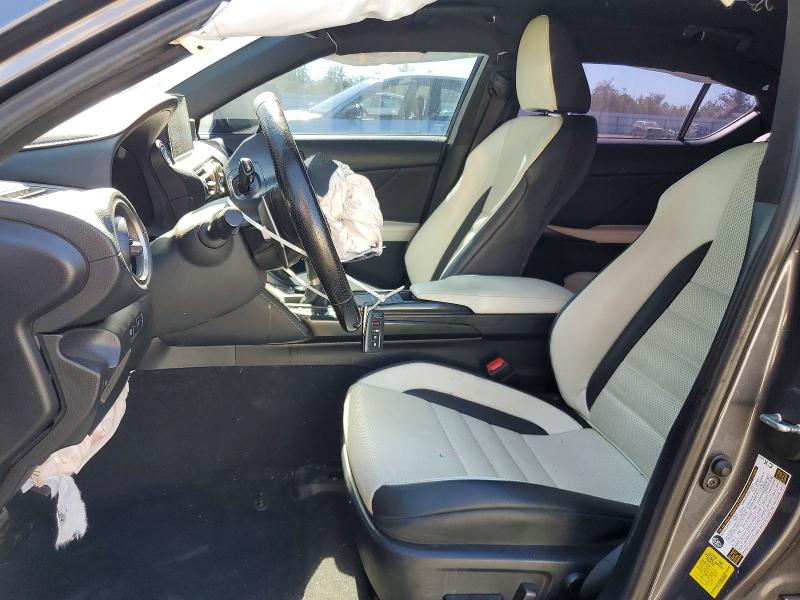 Photo 7 from auction – 2021 LEXUS IS with VIN JTHGZ1B20M5040482