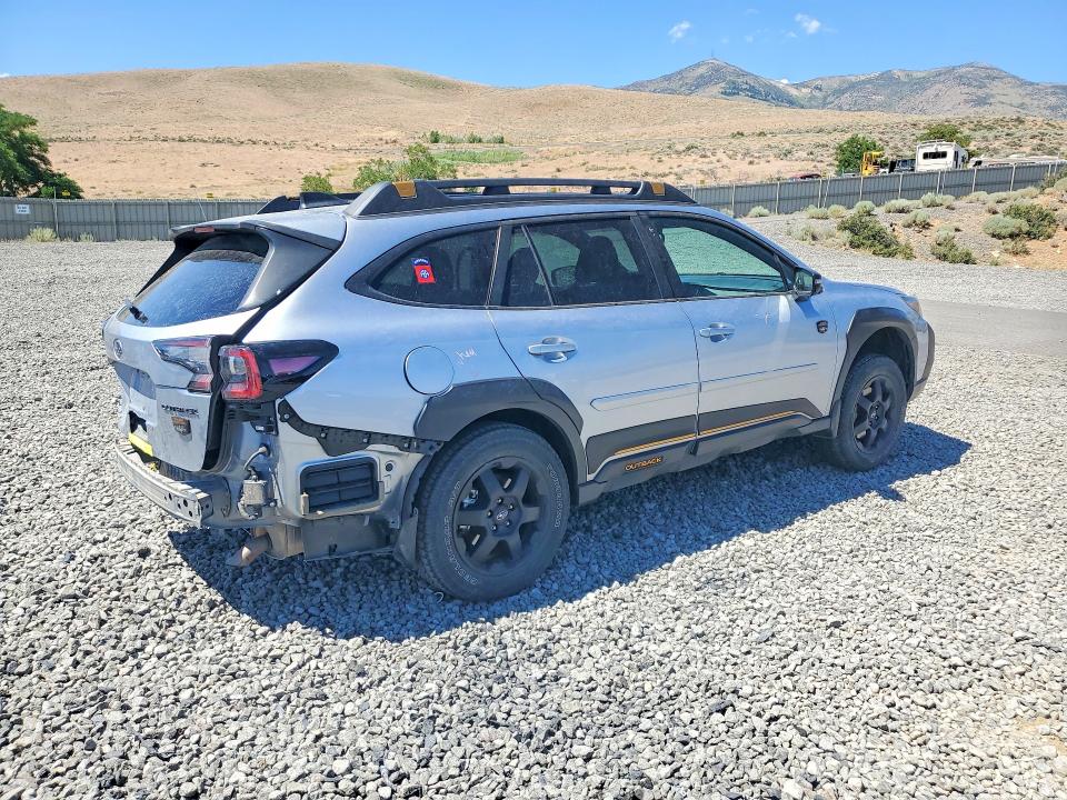 Photo 3 from auction – 2024 SUBARU OUTBACK with VIN 4S4BTGUD7R3193146