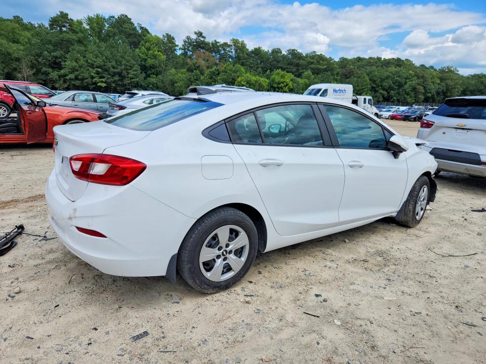 Photo 3 from auction – 2018 CHEVROLET CRUZE with VIN 1G1BC5SM2J7173047