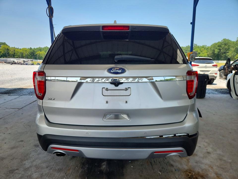 Zdjęcie 6 z aukcji – 2017 FORD EXPLORER z VIN 1FM5K7D88HGB04114