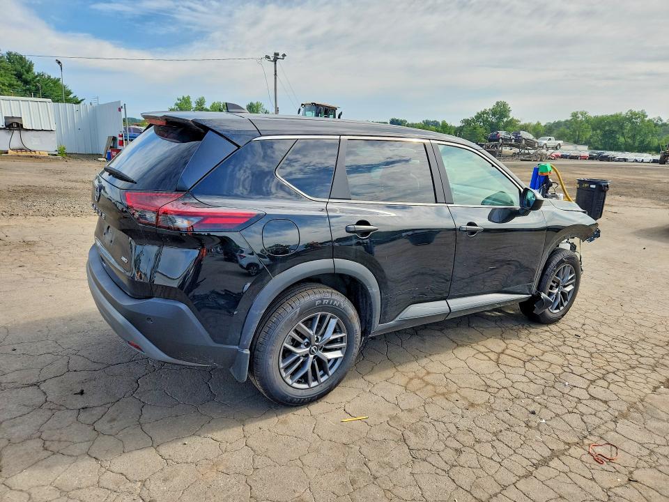 Photo 3 from auction – 2023 NISSAN ROGUE with VIN 5N1BT3AB6PC944102