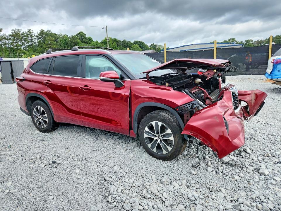 Foto 4 de la subasta – 2024 TOYOTA HIGHLANDER con VIN 5TDKDRAH2RS548713