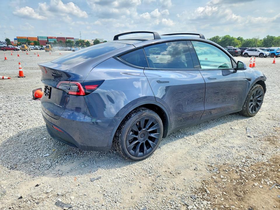 Foto 3 de la subasta – 2021 TESLA MODEL Y con VIN 5YJYGDEE7MF082956